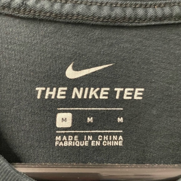 Vintage Nike Air - NSW Graphic Air Photo Black T-Shirt Short Sleeve Size M EUC - Picture 4 of 6